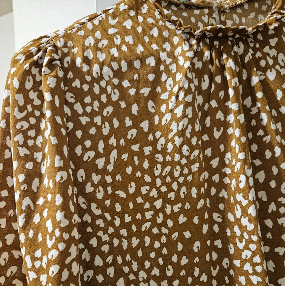 SHEIN Brown and White Patterned Blouse